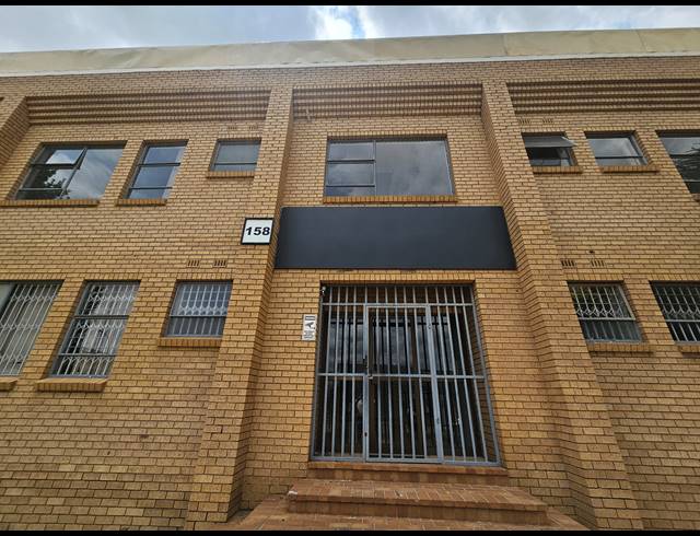 1,880M² WAREHOUSE TO LET IN MEADOWDALE